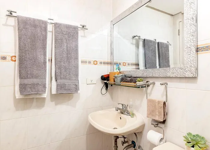 Apartment Executive - Bsa Twin Towers, Ortigas Ctr *